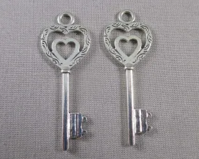 50% OFF!! Heart Key Charm Silver Tone 4pcs (0142)