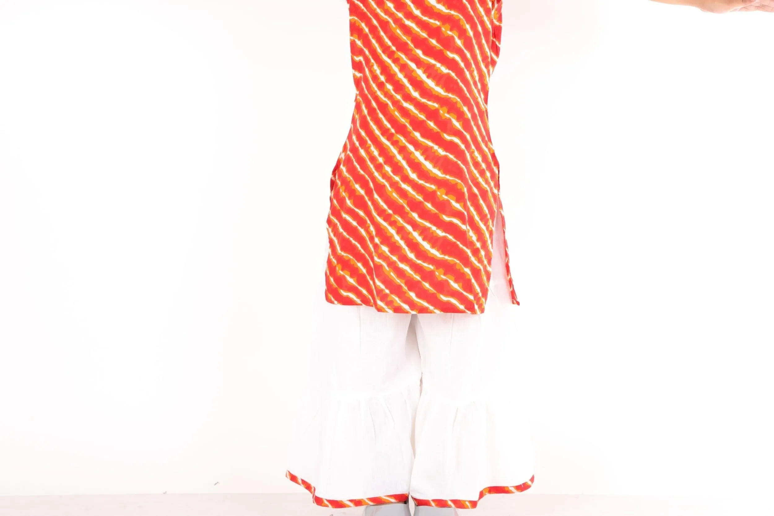 Ahhaaaa Cotton Leheriya Print Sleeveless Kurti-Sharara Set for Girls