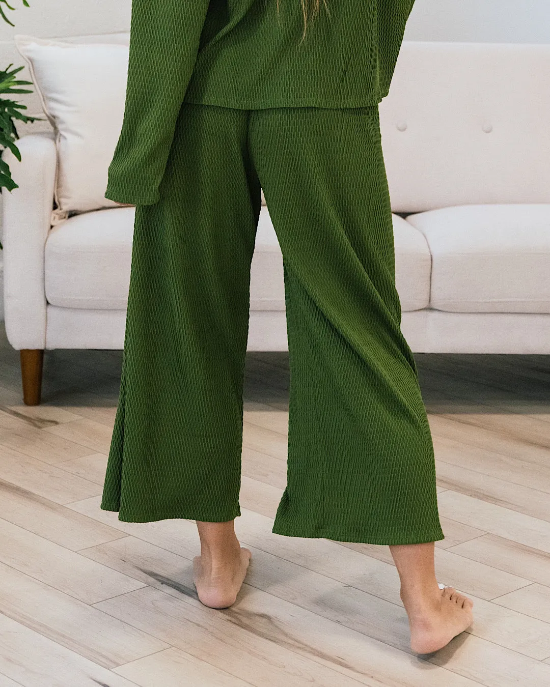 Darci Textured Ribbed Flowy Pants - Pistachio FINAL SALE